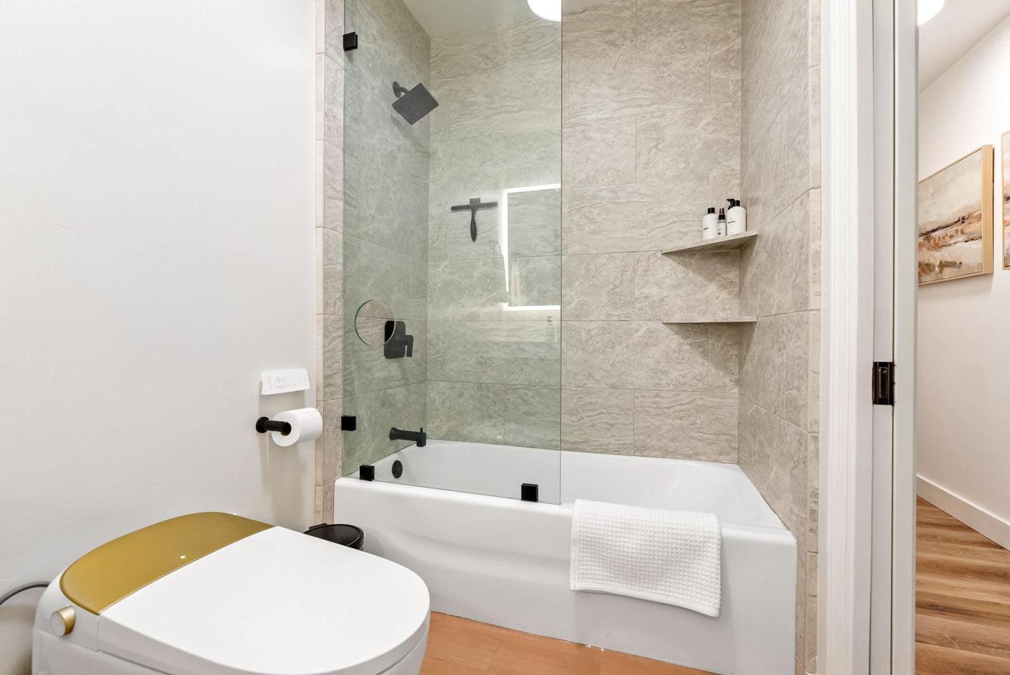 Serene Oasis Sauna And Cinema 파소 로블레스 외부 사진
