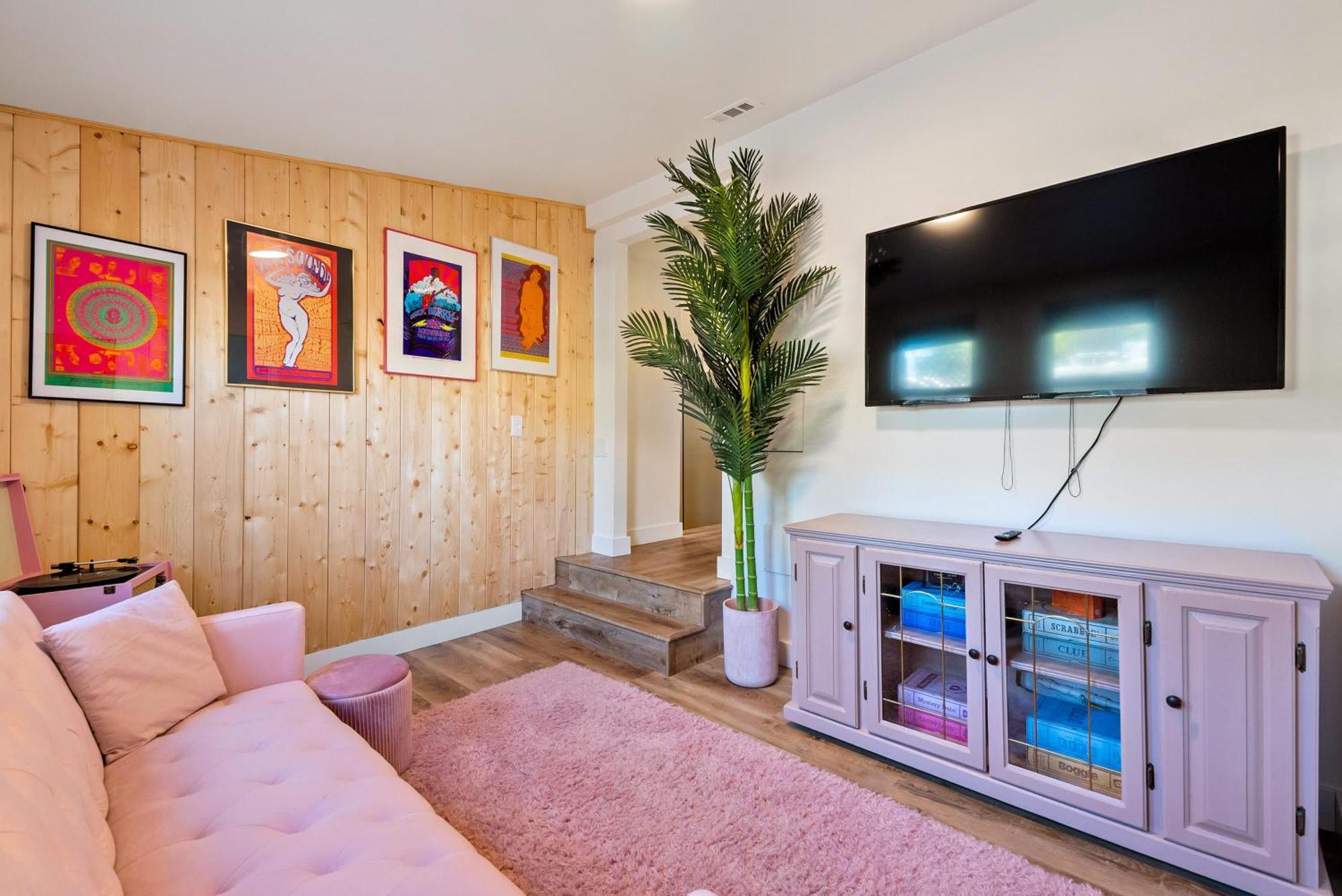 Serene Oasis Sauna And Cinema 파소 로블레스 외부 사진